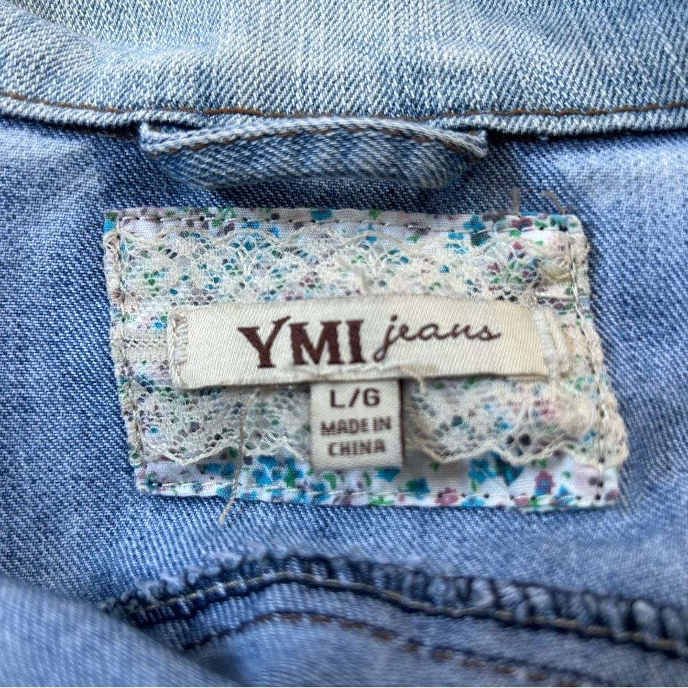 Jean jacket 👖💙 - Picture 5 of 5
